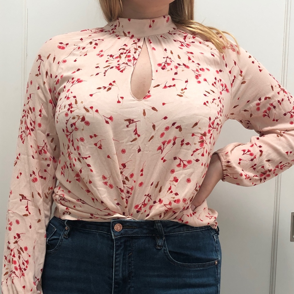 Express Long Sleeve Keyhole Pink To- Size S | NWT